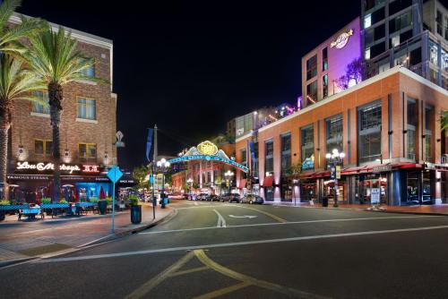 hotel indigo san diego gaslamp quarter by ihg