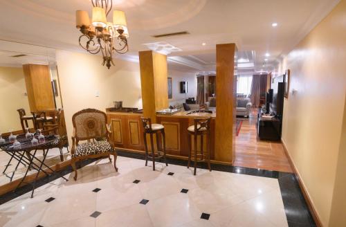 granados park hotel