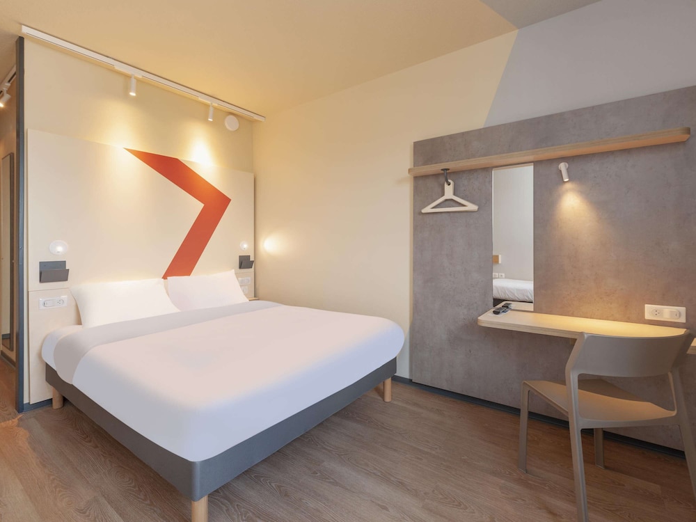 ibis budget mont de marsan
