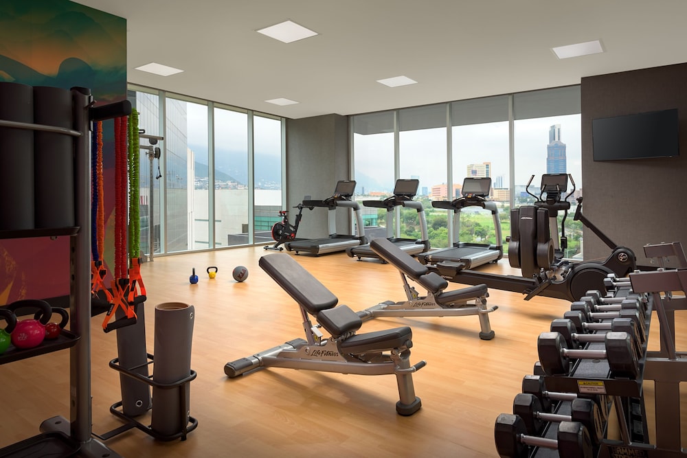 hyatt place monterrey valle