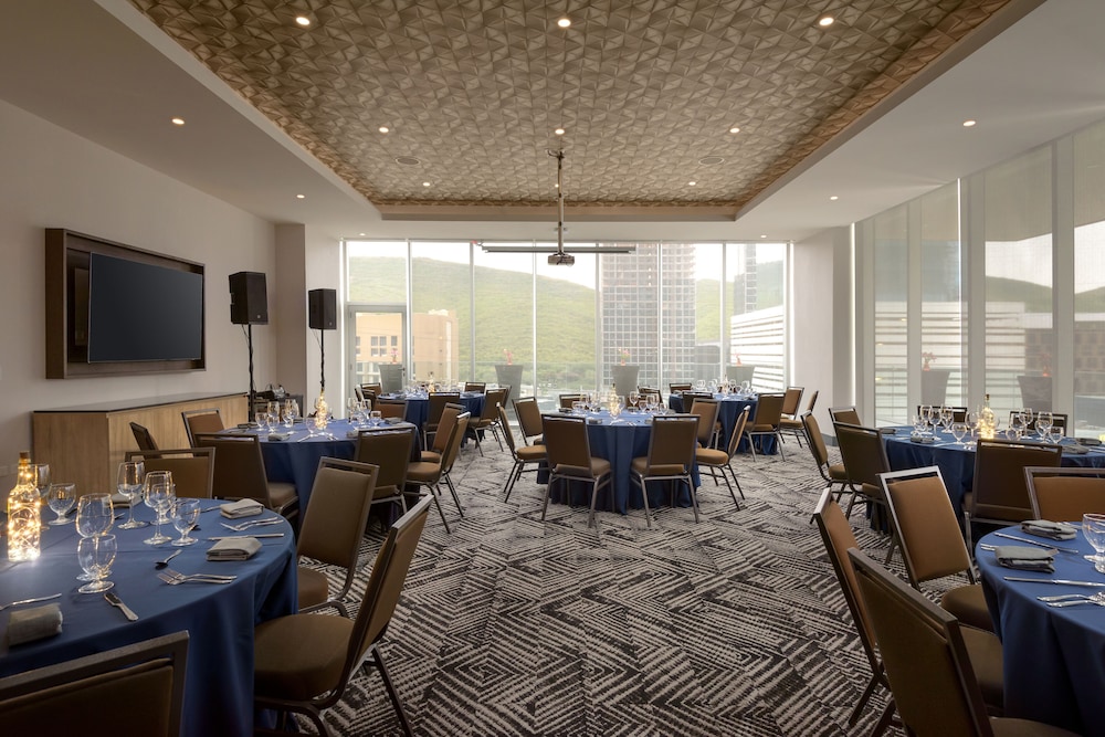 hyatt place monterrey valle