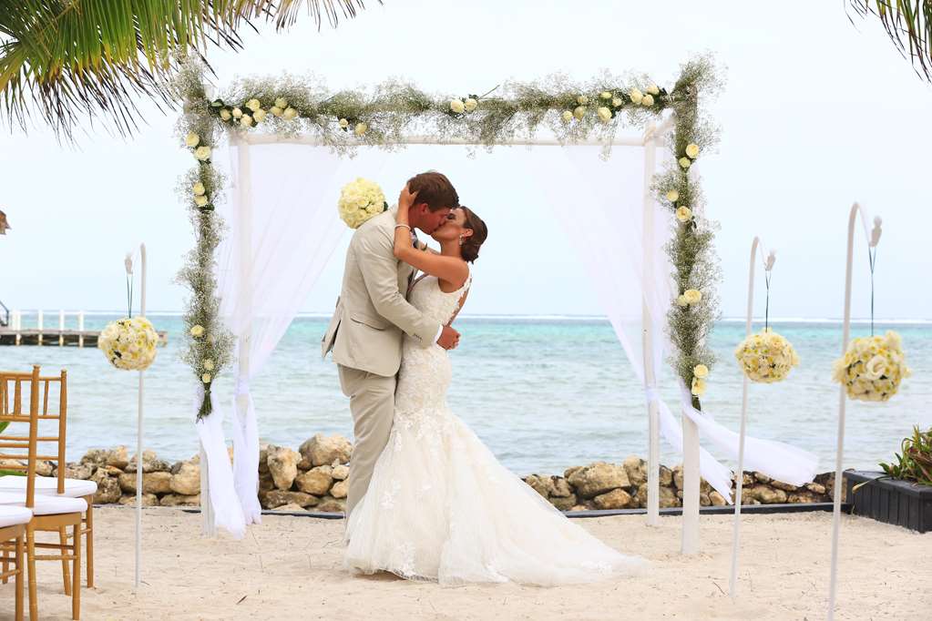 las terrazas resort and residences ambergris