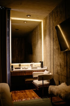 flavia luxury hotel