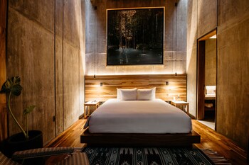flavia luxury hotel
