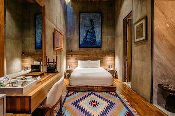 flavia luxury hotel