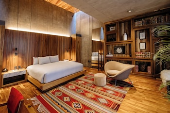 flavia luxury hotel