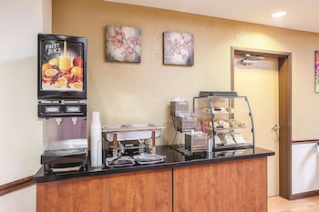 la quinta inn and suites by wyndham davis