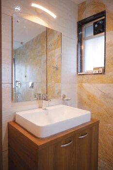 the avenue hotel ballygunge