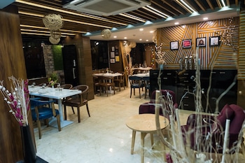 the avenue hotel ballygunge
