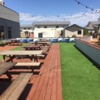 spinifex hotel