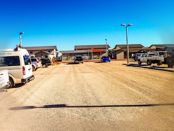 spinifex hotel