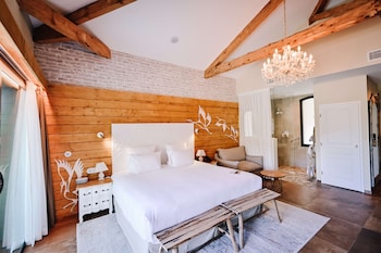 le hameau des pesquiers ecolodge and spa curio collection by hilton