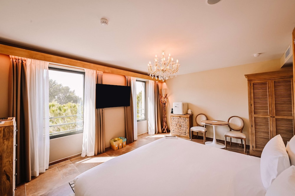 le hameau des pesquiers ecolodge and spa curio collection by hilton