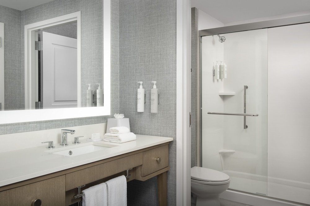 homewood suites by hilton louisville airport