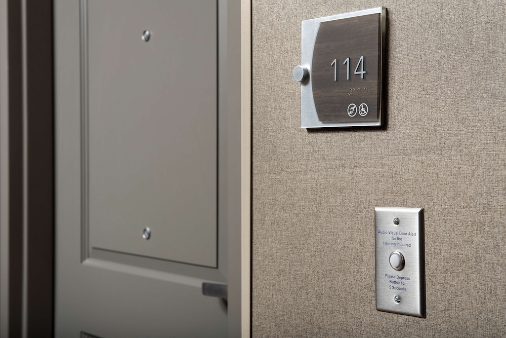 homewood suites by hilton louisville airport