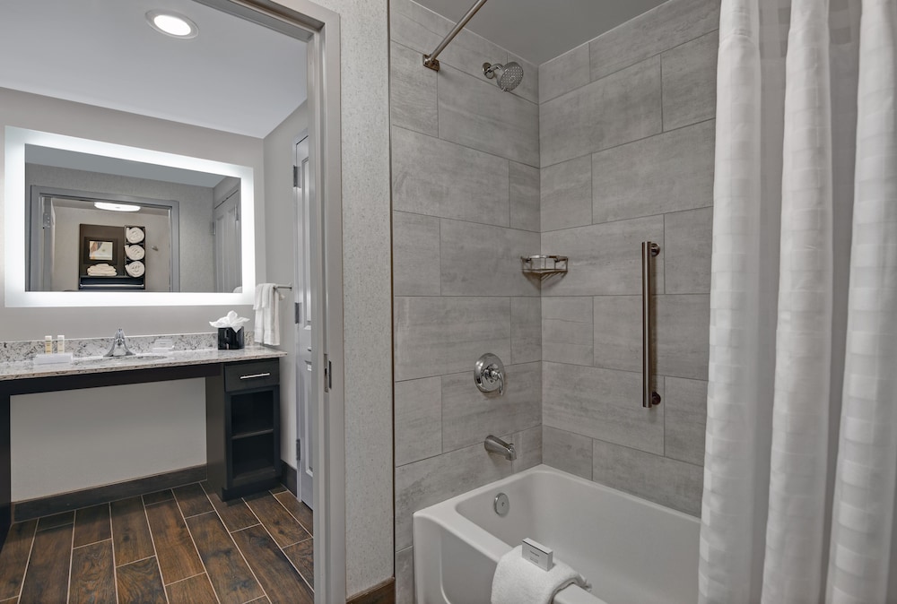 homewood suites by hilton louisville airport