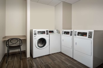 homewood suites by hilton louisville airport