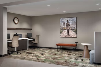 homewood suites by hilton louisville airport