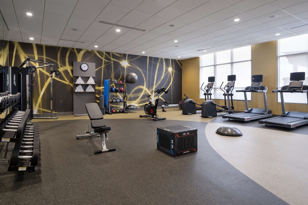 hilton garden inn visalia