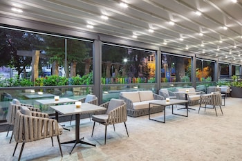doubletree by hilton plovdiv center