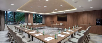 doubletree by hilton plovdiv center