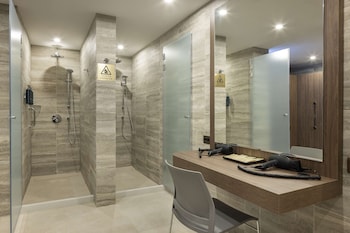 doubletree by hilton plovdiv center