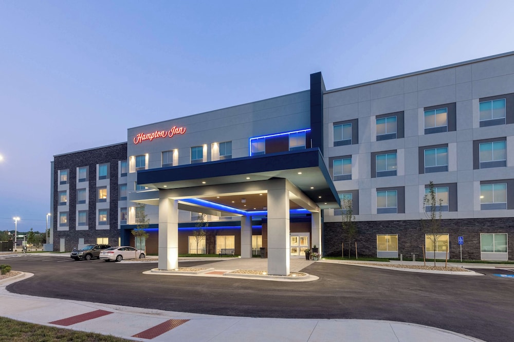 hampton inn kansas city southeast