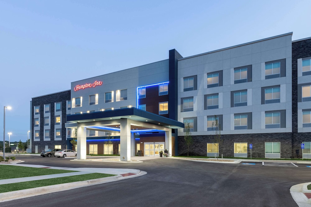 hampton inn kansas city southeast