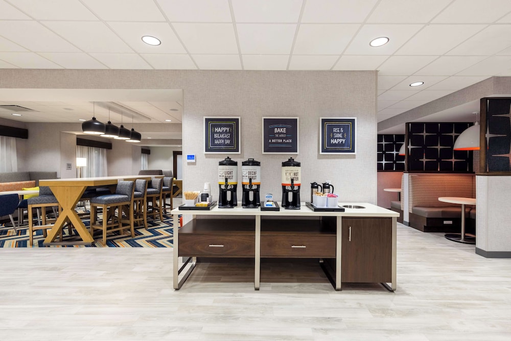 hampton inn kansas city southeast