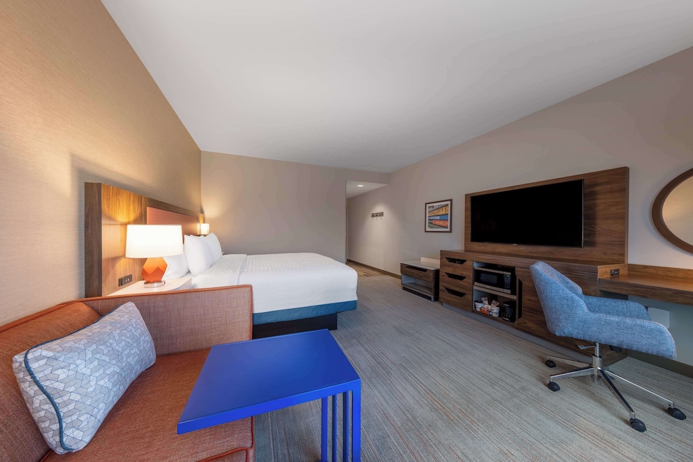 hampton inn kansas city southeast