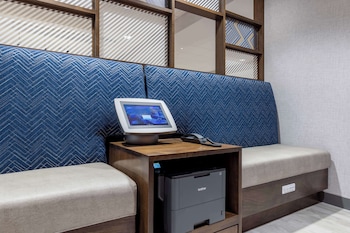 hampton inn kansas city southeast