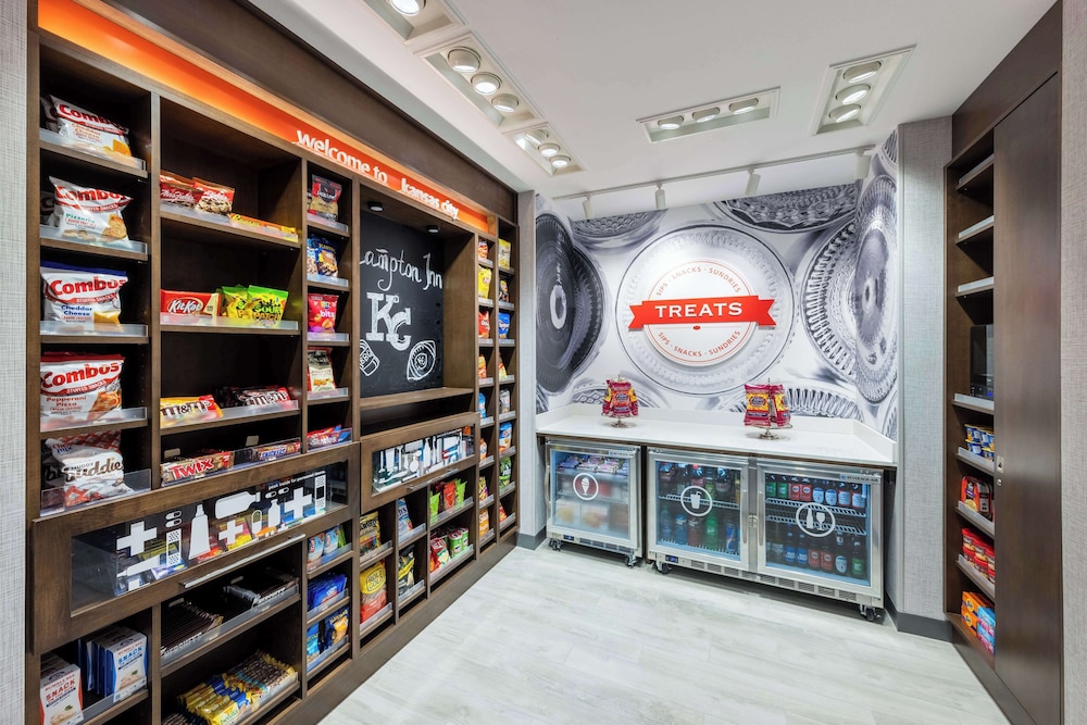 hampton inn kansas city southeast