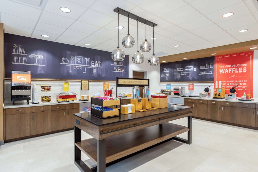 hampton inn kansas city southeast