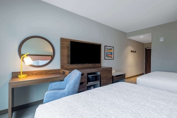 hampton inn kansas city southeast