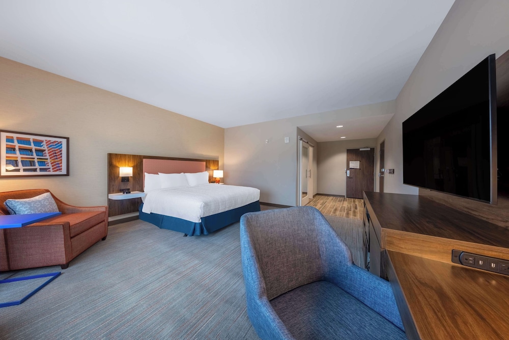 hampton inn kansas city southeast