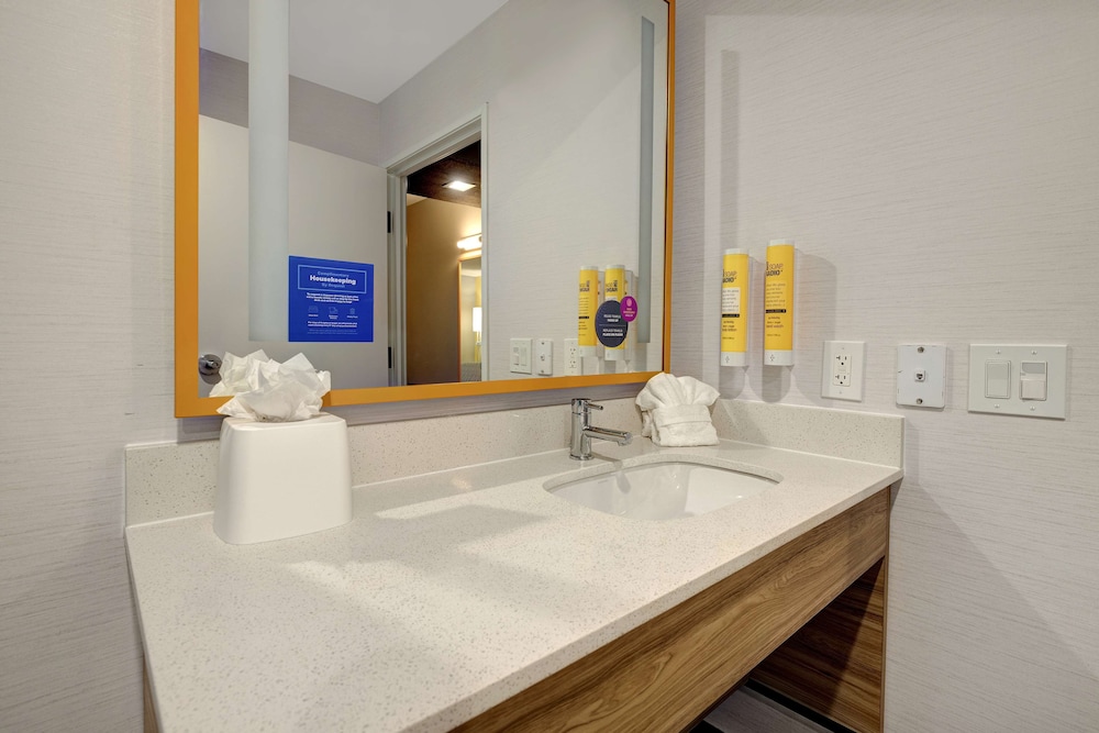 tru by hilton galveston