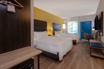 tru by hilton galveston