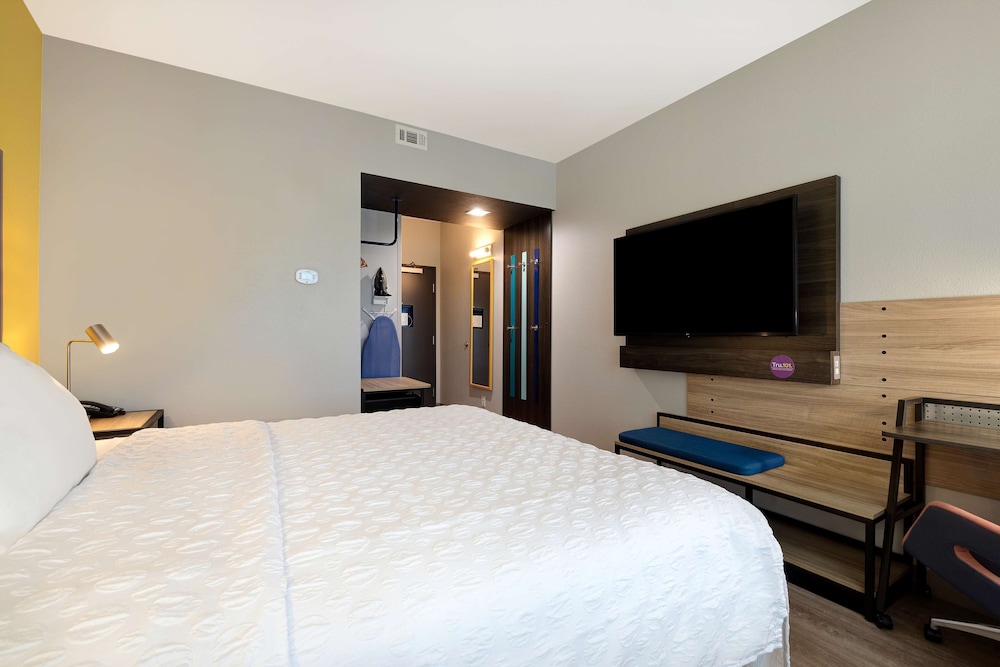 tru by hilton galveston