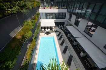 holiday inn dijon by ihg