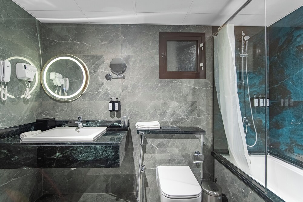 grand ambassador hotel