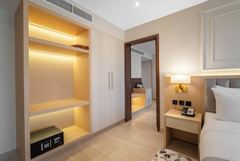 grand ambassador hotel