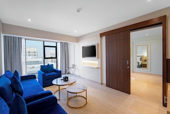 grand ambassador hotel