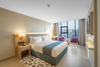 grand ambassador hotel