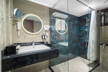 grand ambassador hotel