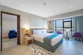 grand ambassador hotel