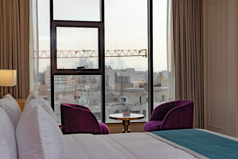 grand ambassador hotel