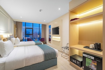 grand ambassador hotel