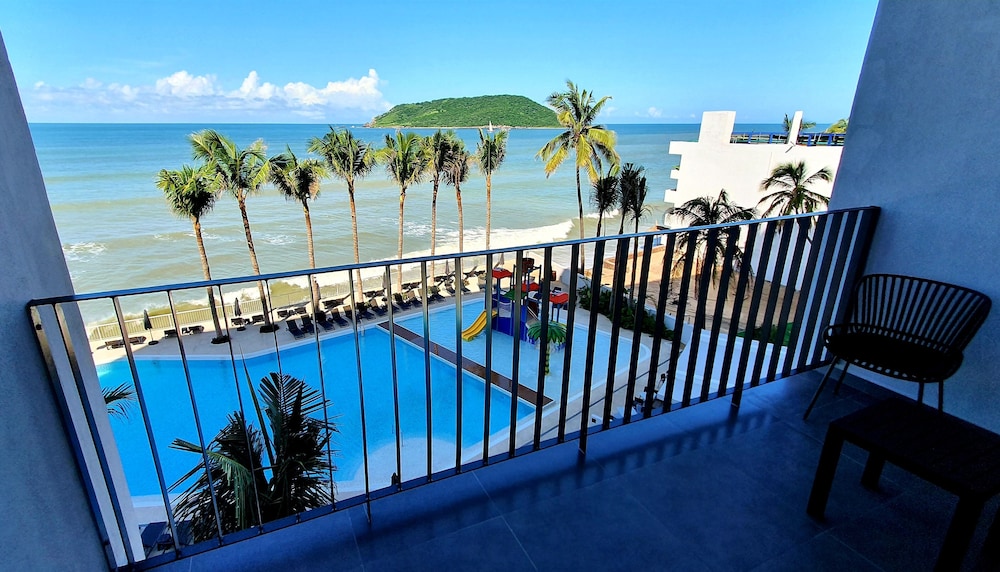 viaggio resort mazatlan