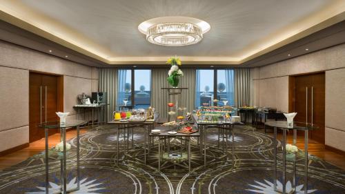 kempinski mall of the emirates