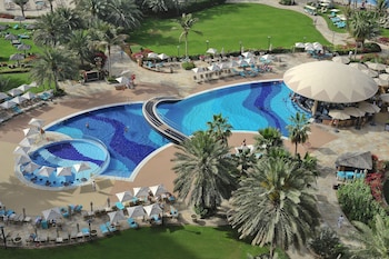 le royal meridien beach resort and spa